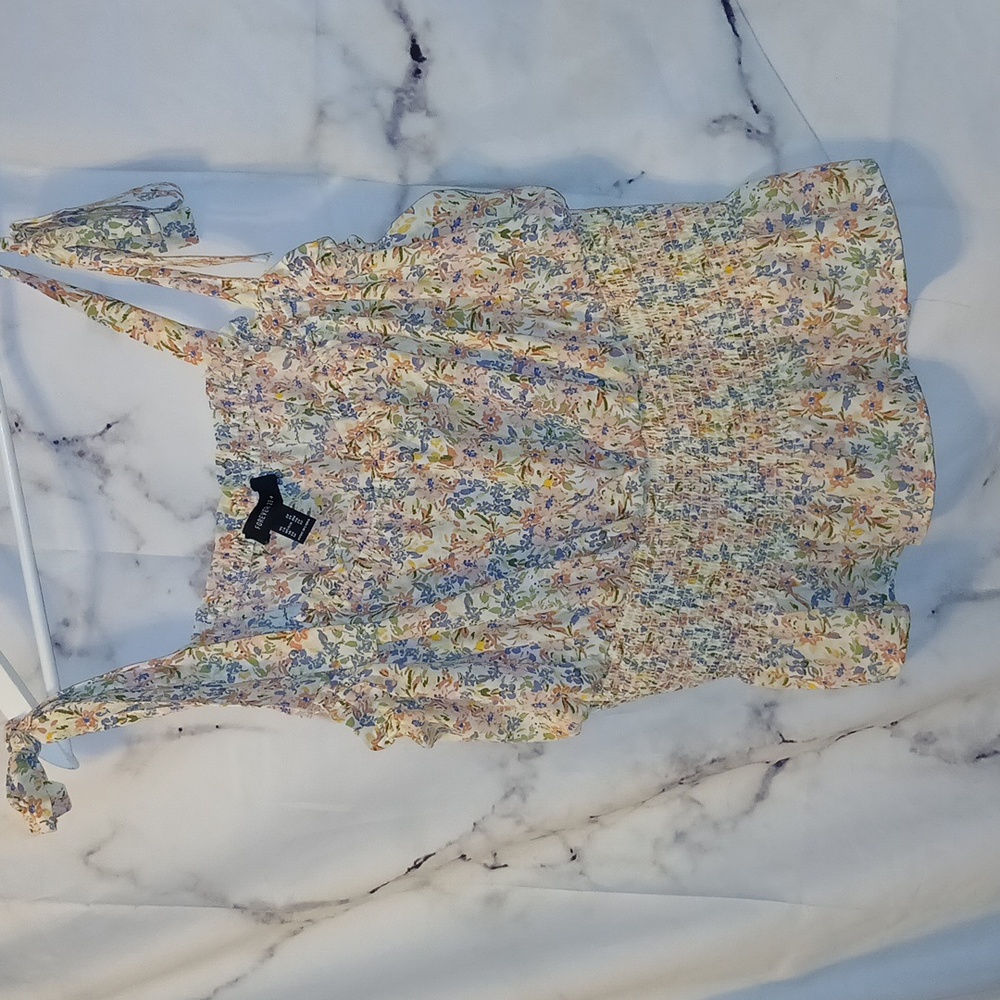 Forever 21 top 2X 💝💝💝💝 - Picture 2 of 7